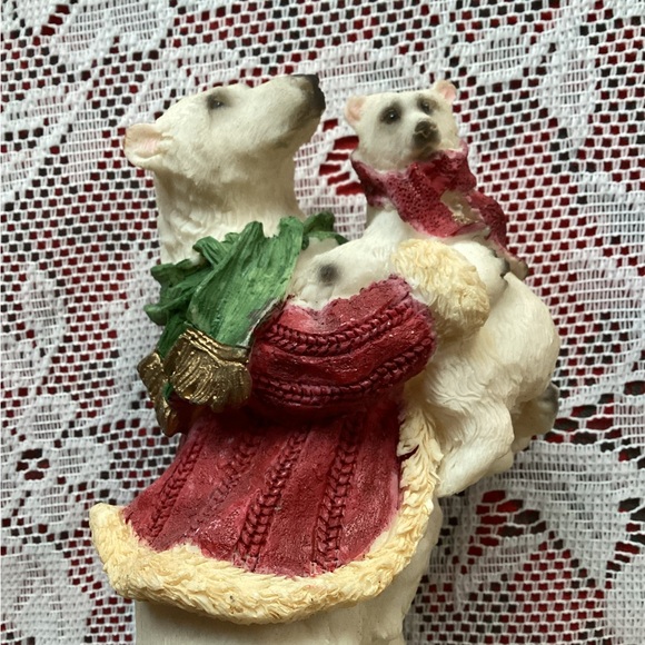Christmas Polar Bear Family ❄️ - Picture 14 of 15